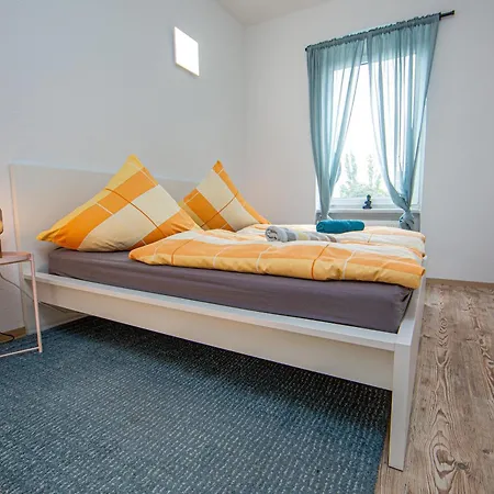 Grossraum-Apartments Mit 2Sz, Wz, Kueche, Smart-Tv, Parken, Etc Erfurt Exterior photo