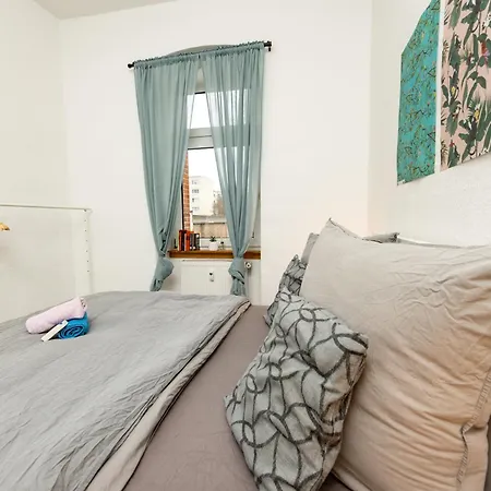 Grossraum-Apartments Mit 2Sz, Wz, Kueche, Smart-Tv, Parken, Etc Erfurt Room photo