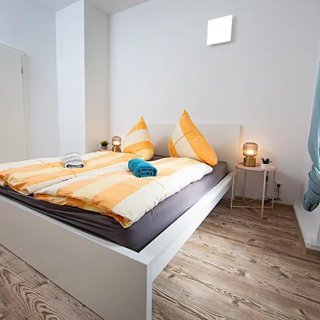 Grossraum-Apartments Mit 2Sz, Wz, Kueche, Smart-Tv, Parken, Etc Erfurt Room photo