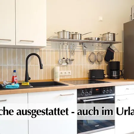 Grossraum-Apartments Mit 2Sz, Wz, Kueche, Smart-Tv, Parken, Etc Erfurt Exterior photo
