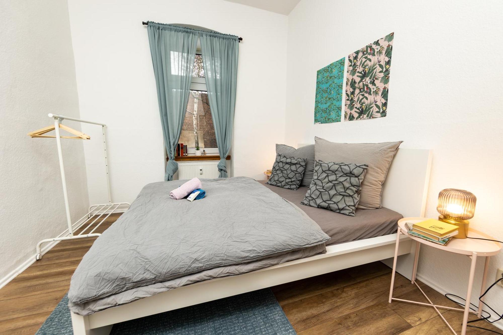 Grossraum-apartments Mit 2sz, Wz, Kueche, Smart-tv, Parken, Etc * Erfurt