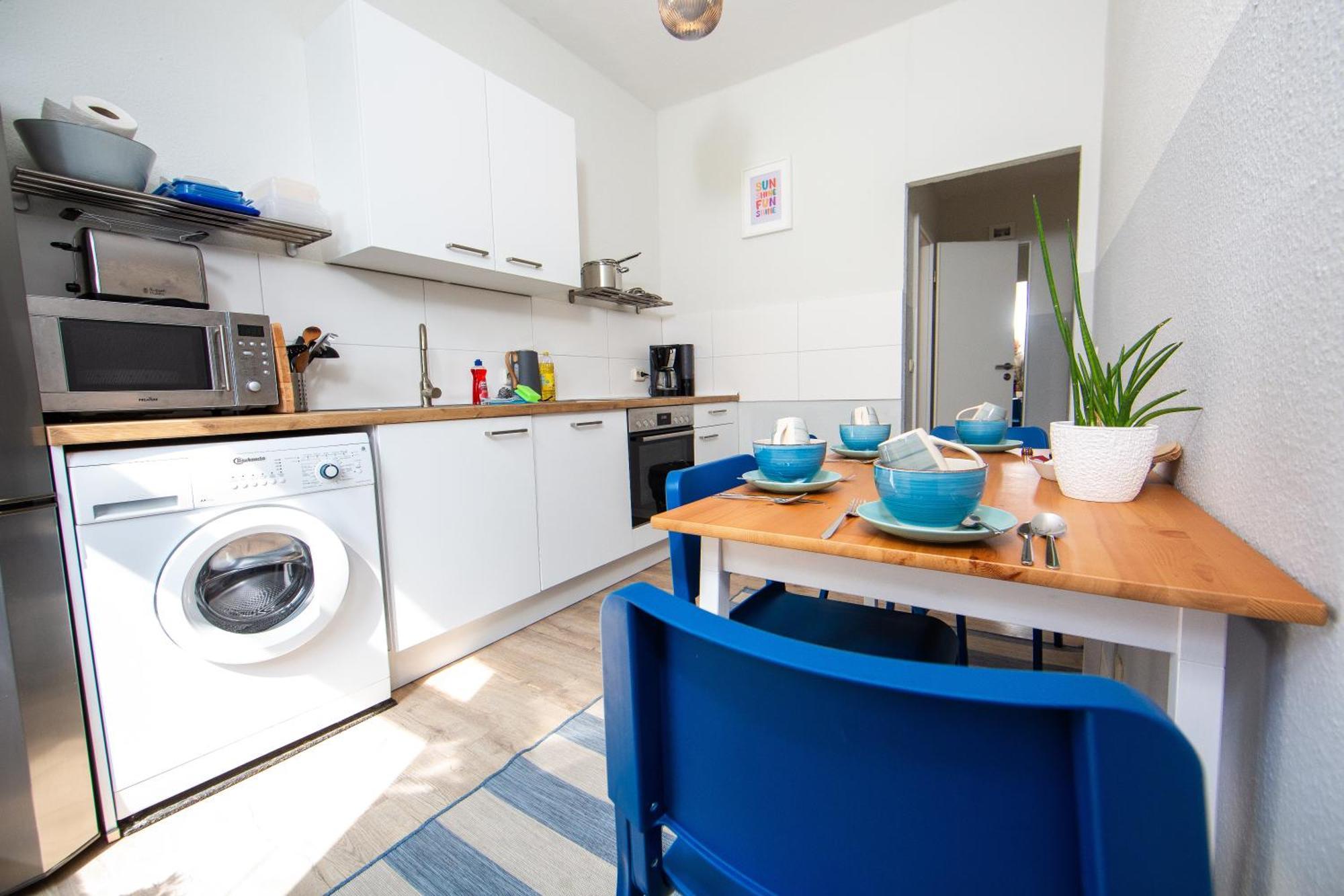 Grossraum-apartments Mit 2sz, Wz, Kueche, Smart-tv, Parken, Etc Erfurt
