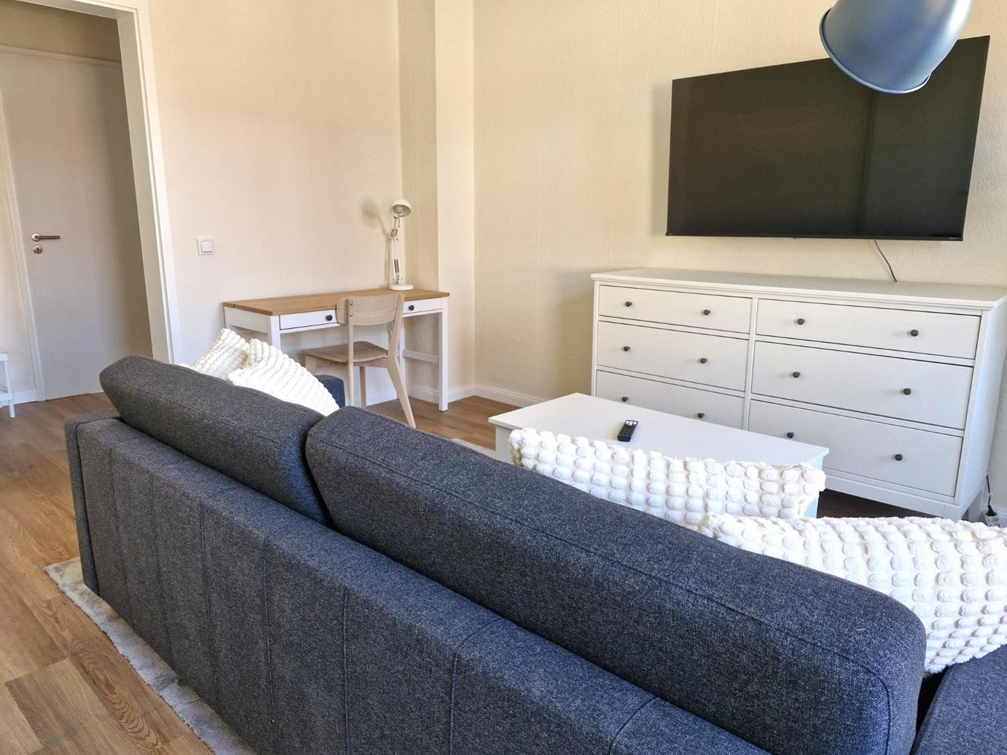 Grossraum-apartments Mit 2sz, Wz, Kueche, Smart-tv, Parken, Etc Apartment